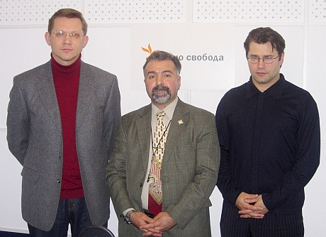  Владимир Рыжков, Карэн Агамиров и Алексей Мухин. Фото Радио Свобода 